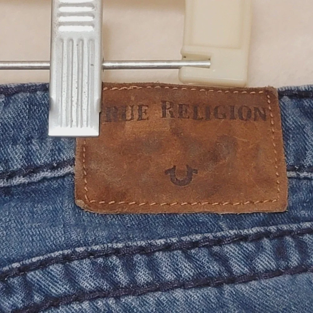 True Religion women's Jeans Size 33 Cameron slim boyfriend